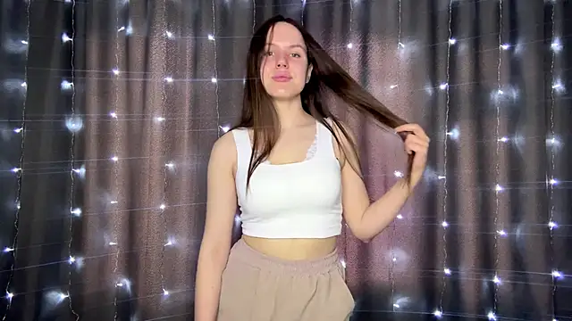 Snapshot of SanoraVillnave chatting on 5, 3, 2026 SanoraVillnave online show from 5, 3, 2026