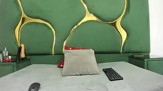 RoxanneBloom online show from 14, 3, 2026