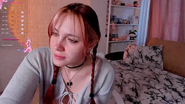 Snapshot of SweetieMarry chatting on 9, 2, 2026 SweetieMarry online show from 9, 2, 2026