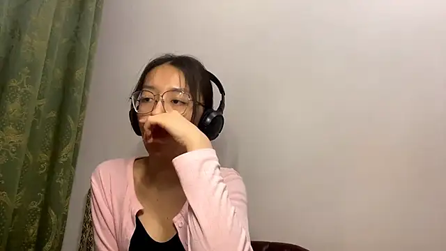 LinaClous online show from 21, 2, 2026