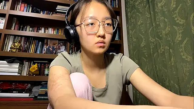 LinaClous online show from 19, 3, 2026