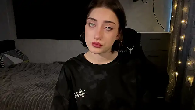 Snapshot of Meowluly chatting on 9, 2, 2026 Meowluly online show from 9, 2, 2026