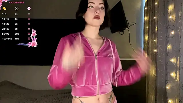 Snapshot of Meowluly chatting on 9, 2, 2026 Meowluly online show from 9, 2, 2026