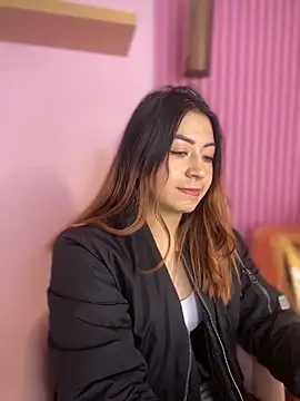 MaddieHunter online show from 22, 12, 2025