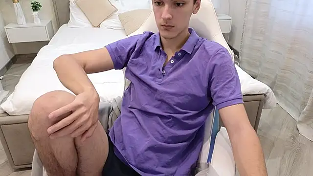 Snapshot of MoonlinSkinn chatting on 3, 12, 2025 MoonlinSkinn online show from 3, 12, 2025