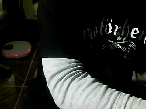 Snapshot of OreCam chatting on 4, 8, 2026 OreCam online show from 4, 8, 2026