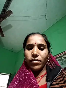 Snapshot of Uma_sain chatting on 2, 2, 2026 Uma sain online show from 2, 2, 2026