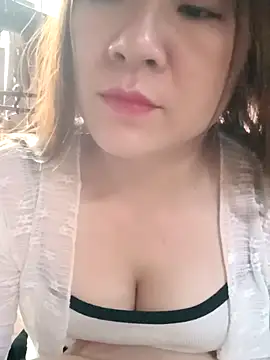 Snapshot of Lily-ross22 chatting on 21, 12, 2025 Lily-ross22 online show from 21, 12, 2025