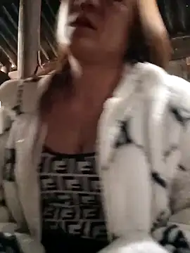 Snapshot of Lily-ross22 chatting on 14, 1, 2026 Lily-ross22 online show from 14, 1, 2026