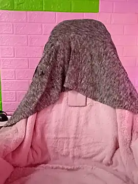 Snapshot of Lily-ross22 chatting on 28, 2, 2026 Lily-ross22 online show from 28, 2, 2026