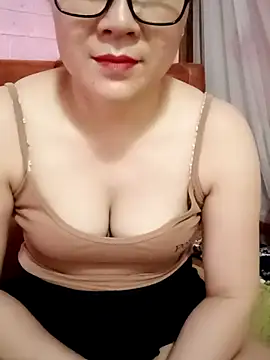 Lily-ross22 online show from 3, 7, 2026