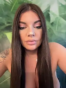 Snapshot of JessicaFlame chatting on 4, 3, 2026 JessicaFlame online show from 4, 3, 2026