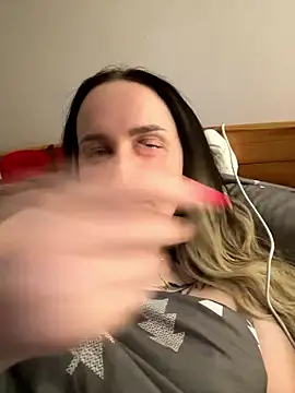 Snapshot of TomilaSi chatting on 11, 1, 2026 TomilaSi online show from 11, 1, 2026