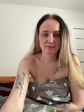 Snapshot of TomilaSi chatting on 16, 1, 2026 TomilaSi online show from 16, 1, 2026