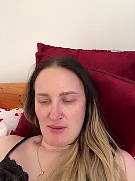 Snapshot of TomilaSi chatting on 9, 2, 2026 TomilaSi online show from 9, 2, 2026