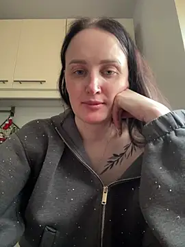 Snapshot of TomilaSi chatting on 1, 3, 2026 TomilaSi online show from 1, 3, 2026