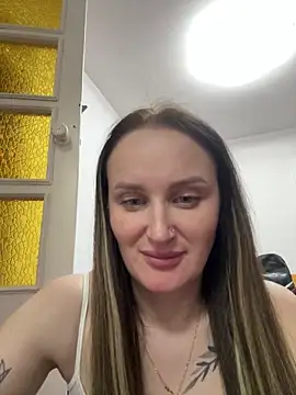 Snapshot of TomilaSi chatting on 6, 3, 2026 TomilaSi online show from 6, 3, 2026