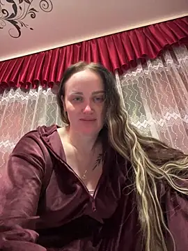 Snapshot of TomilaSi chatting on 9, 3, 2026 TomilaSi online show from 9, 3, 2026