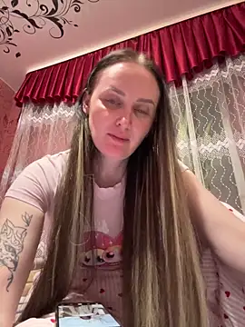 Snapshot of TomilaSi chatting on 12, 3, 2026 TomilaSi online show from 12, 3, 2026