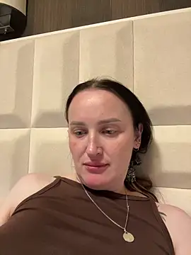TomilaSi online show from 4, 5, 2026