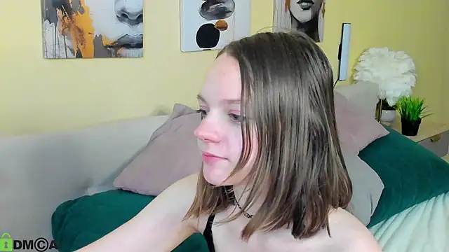 Olivia Riesz online show from 9, 4, 2026
