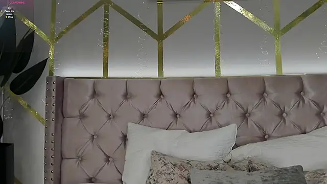 Lola saenz  online show from 18, 3, 2026