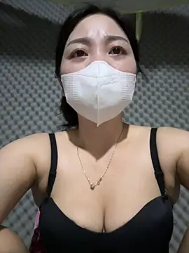 Snapshot of lana-kan chatting on 8, 8, 2026 lana-kan online show from 8, 8, 2026