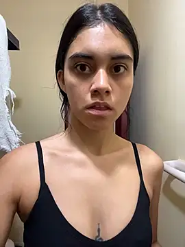 Snapshot of Miia_moonn chatting on 11, 3, 2026 Miia moonn online show from 11, 3, 2026