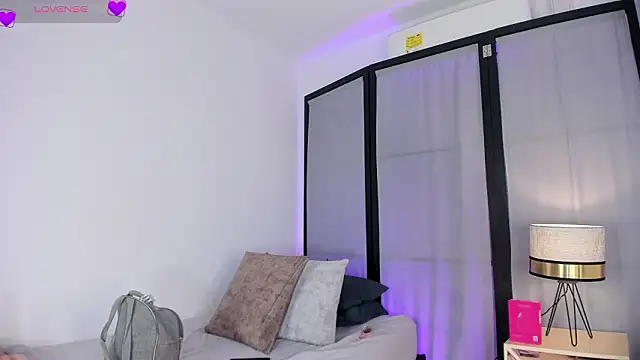 Snapshot of niicole_steele_ chatting on 17, 1, 2026 niicole steele online show from 17, 1, 2026