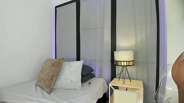 Snapshot of niicole_steele_ chatting on 2, 3, 2026 niicole steele online show from 2, 3, 2026