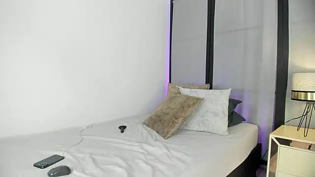 Snapshot of niicole_steele_ chatting on 7, 3, 2026 niicole steele online show from 7, 3, 2026