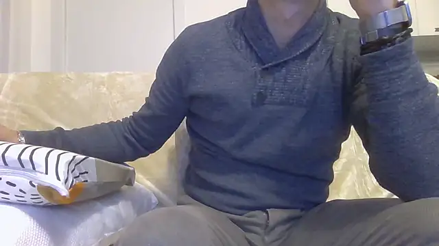 Snapshot of Eroshotlicker chatting on 6, 1, 2026 Eroshotlicker online show from 6, 1, 2026