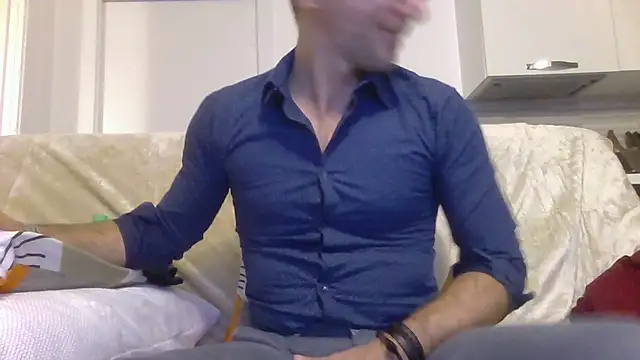 Snapshot of Eroshotlicker chatting on 15, 1, 2026 Eroshotlicker online show from 15, 1, 2026