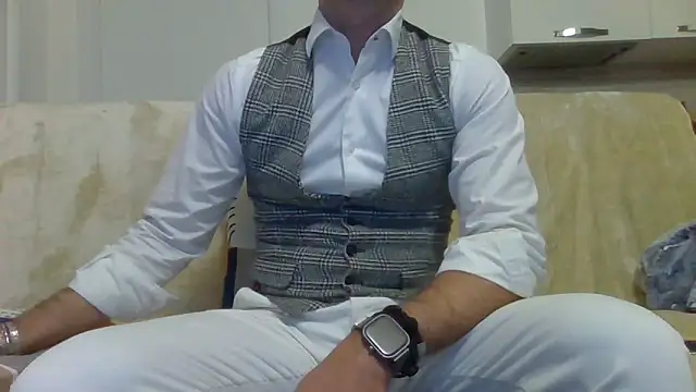 Snapshot of Eroshotlicker chatting on 8, 2, 2026 Eroshotlicker online show from 8, 2, 2026