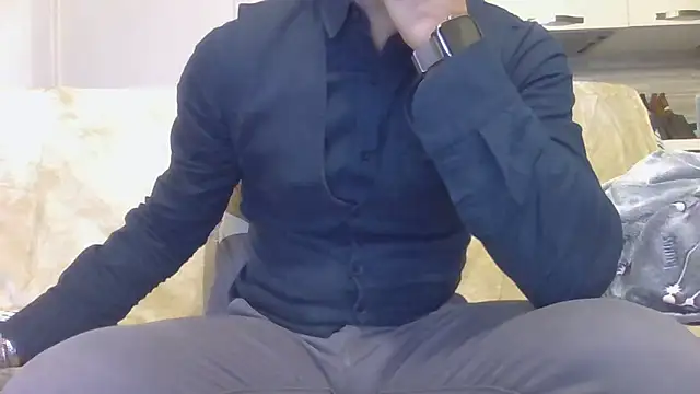 Snapshot of Eroshotlicker chatting on 13, 2, 2026 Eroshotlicker online show from 13, 2, 2026