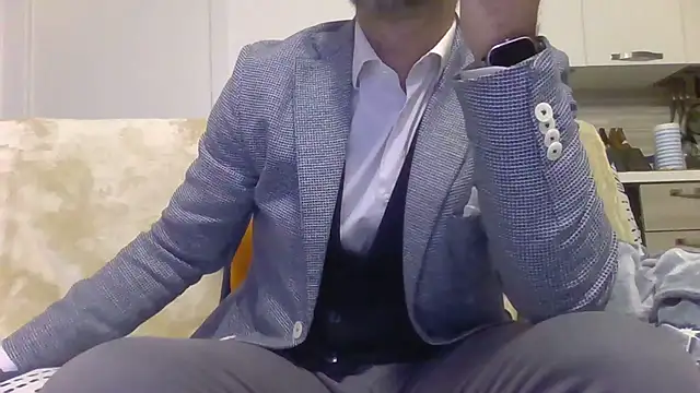 Snapshot of Eroshotlicker chatting on 14, 2, 2026 Eroshotlicker online show from 14, 2, 2026