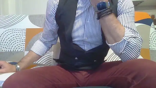 Snapshot of Eroshotlicker chatting on 2, 3, 2026 Eroshotlicker online show from 2, 3, 2026