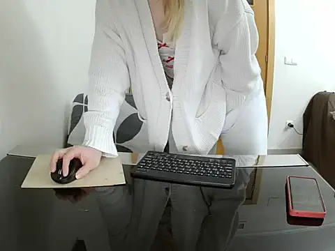 Snapshot of Adelyxveex chatting on 5, 12, 2025 Adelyxveex online show from 5, 12, 2025