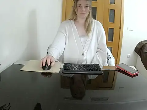 Snapshot of Adelyxveex chatting on 22, 12, 2025 Adelyxveex online show from 22, 12, 2025