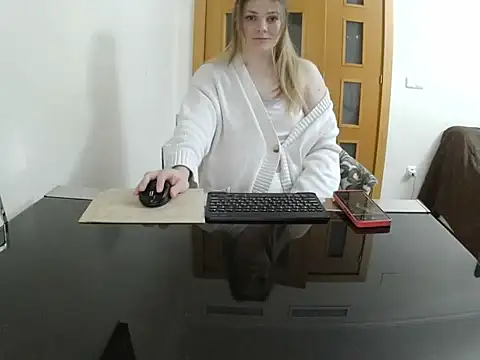 Snapshot of Adelyxveex chatting on 5, 1, 2026 Adelyxveex online show from 5, 1, 2026