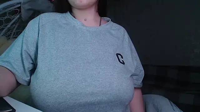 Snapshot of ElviraCutiee chatting on 22, 12, 2025 ElviraCutiee online show from 22, 12, 2025