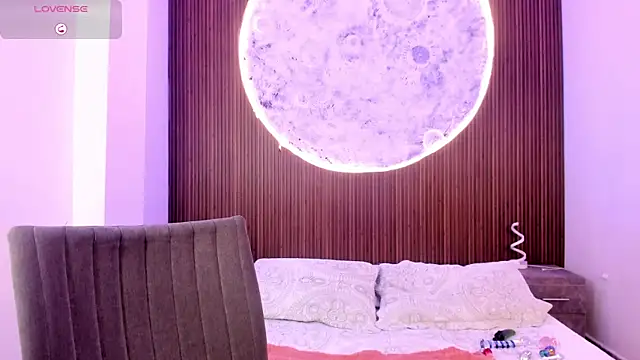 IvannaVolk  online show from 13, 2, 2026