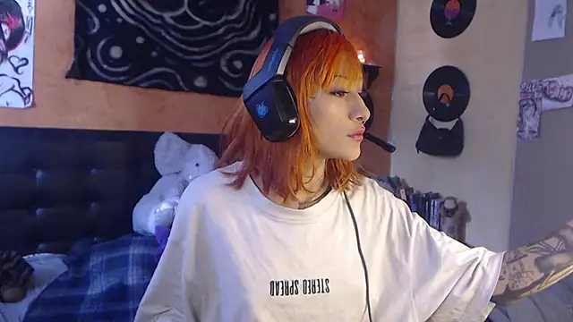 Snapshot of Layla_quinn chatting on 27, 7, 2026 Layla quinn online show from 27, 7, 2026