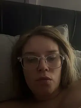 babyblue977 online show from 14, 2, 2026