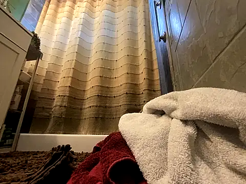 Snapshot of xxxenzo1 chatting on 22, 10, 2025 xxxenzo1 online show from 22, 10, 2025