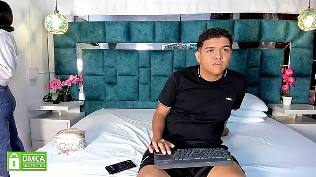 Snapshot of _bonnyandclyde chatting on 16, 1, 2026 bonnyandclyde online show from 16, 1, 2026