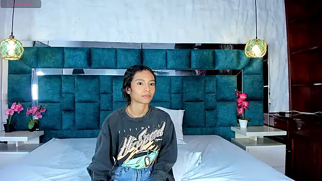 Snapshot of _bonnyandclyde chatting on 26, 2, 2026 bonnyandclyde online show from 26, 2, 2026