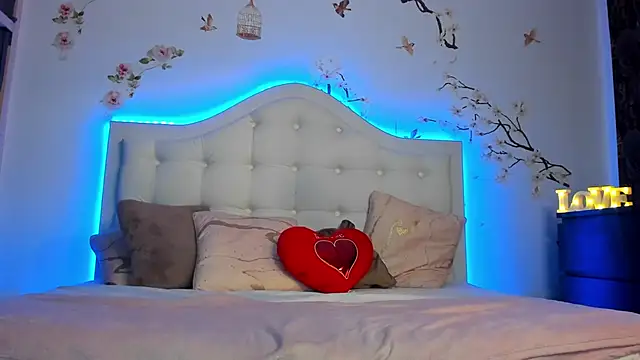 Snapshot of TinyBlair chatting on 28, 2, 2026 TinyBlair online show from 28, 2, 2026