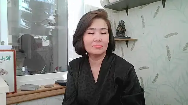 Snapshot of Nettie_Allie chatting on 15, 12, 2025 Nettie Allie online show from 15, 12, 2025