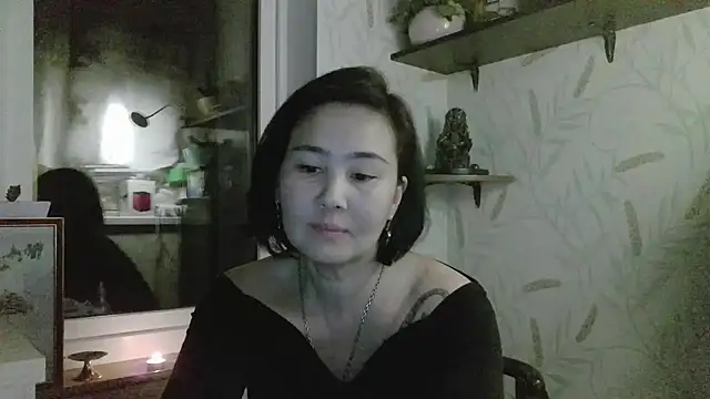 Snapshot of Nettie_Allie chatting on 17, 12, 2025 Nettie Allie online show from 17, 12, 2025